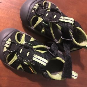Keen Sz 8 toddler
